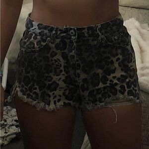 Leopard Print Frayed Hem Women Shorts